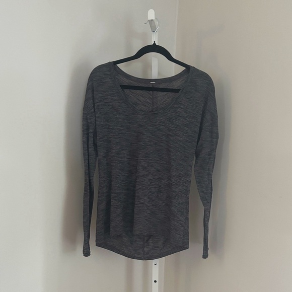 Lululemon Meant To Move Heathered Black  Women's Long Sleeve Top Size 8 - Picture 4 of 5